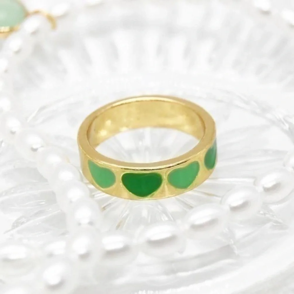 Size 7 Gold Green Heart Ring